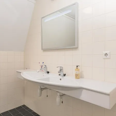 Restyled On The Markermeer Vakantiehuis *