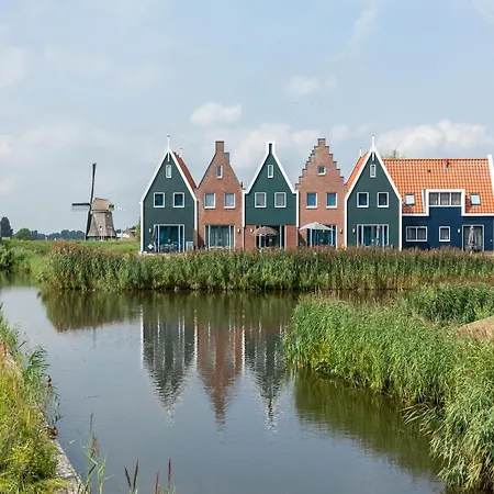 Casa vacanze Restyled On The Markermeer Volendam